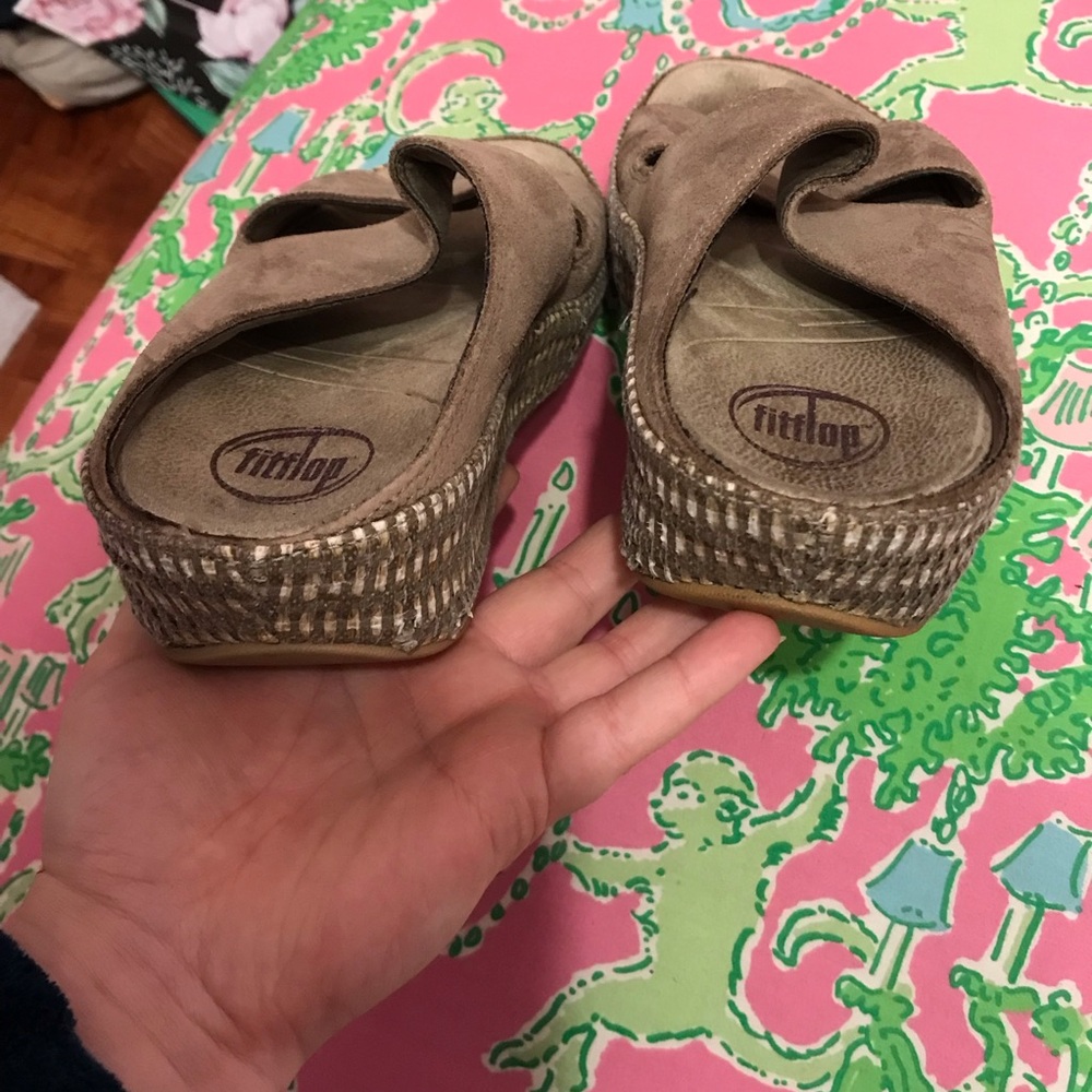 FitFlop tan sandals size 7 - Picture 5 of 7